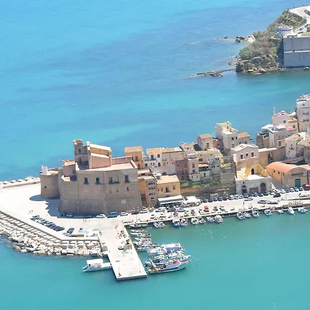 Alice'S Apartment Castellammare del Golfo Exterior photo